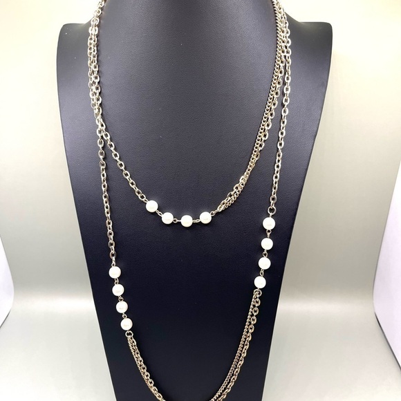 Long Pearl and Gold tone Necklace 52" Versatile, layers or single beautiful !!! - Picture 7 of 13
